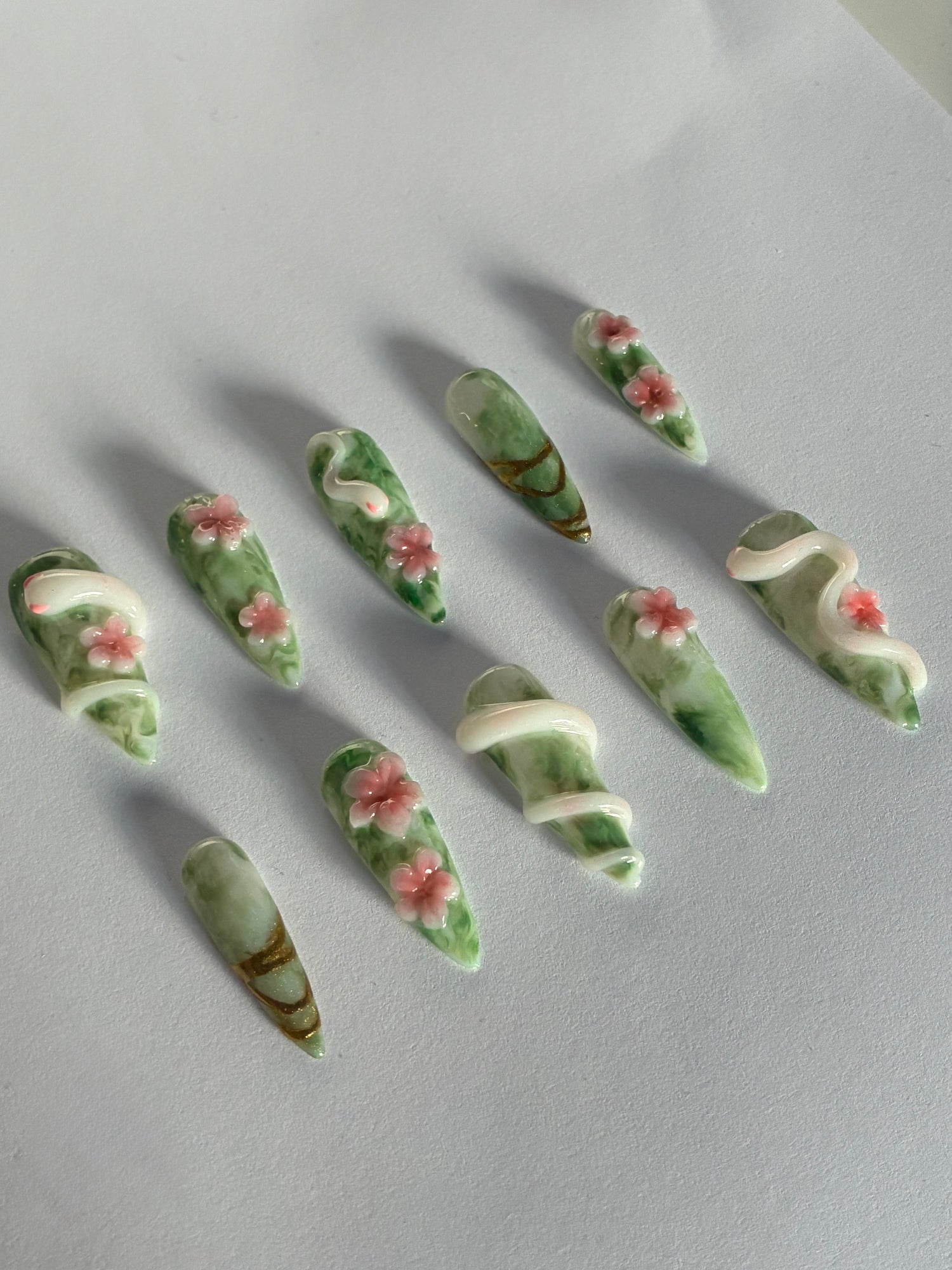 Friend Favourites 𐙚 ‧₊˚ ⋅